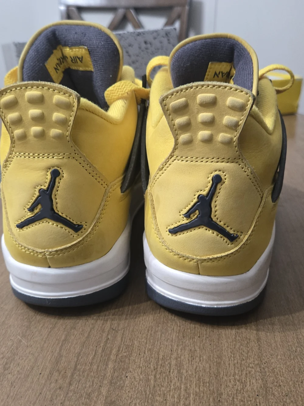 Jordan 4  Men's Yellow and Black Lifestyle Sneaker
